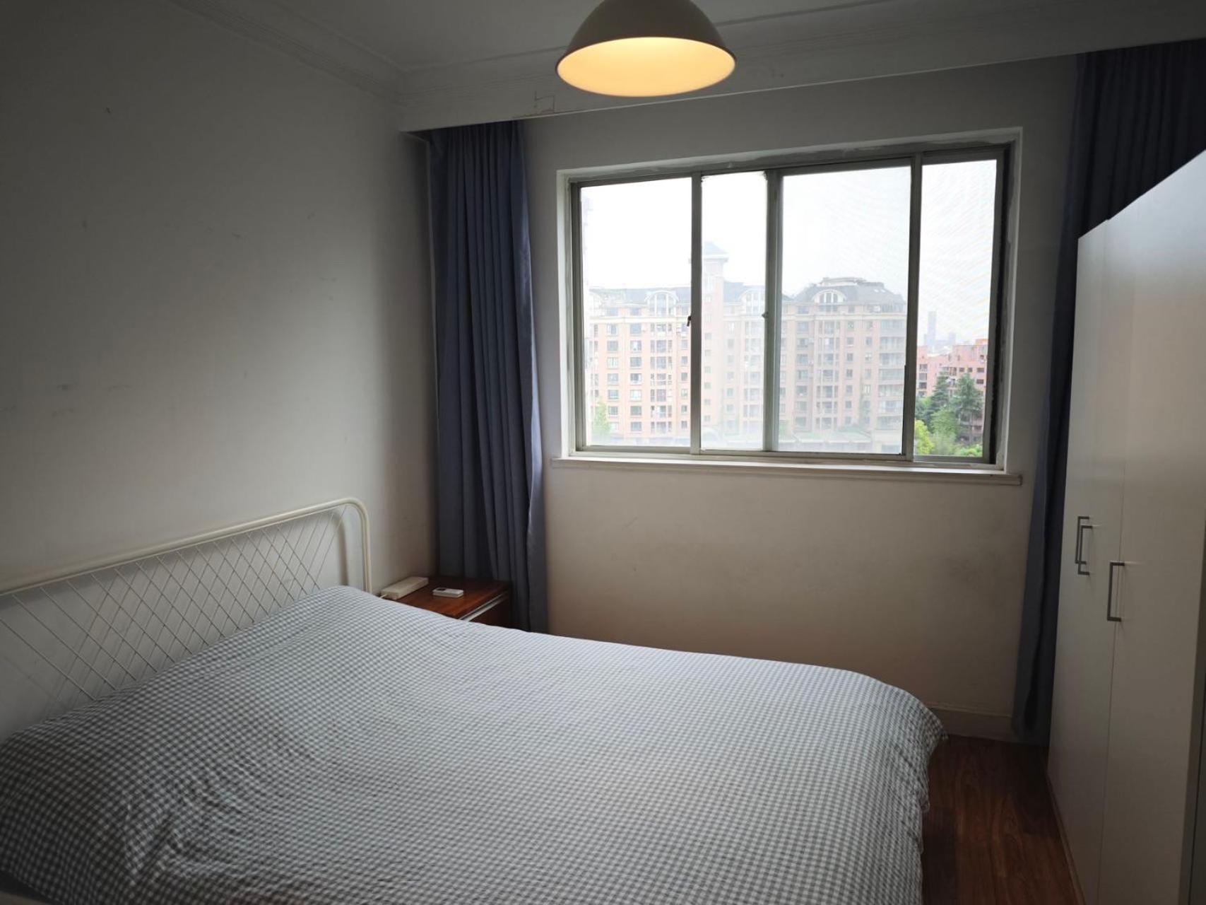 Inestin Hongfeng Road 3*